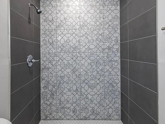 Building Photo - 938 E Waverly St