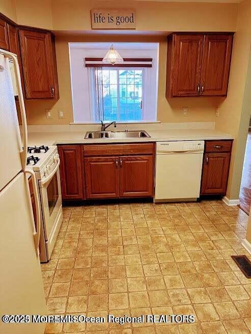 Building Photo - 206 Brookfield Dr