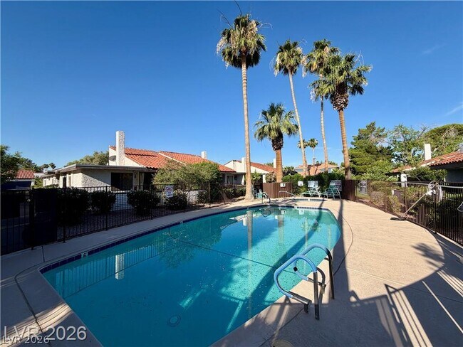 Building Photo - 3142 Espanol Dr