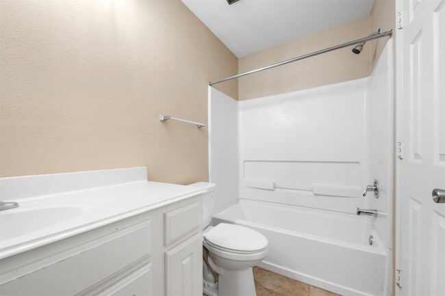 Building Photo - 4106 Falling Trace Ln