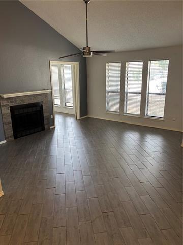 Building Photo - 111 Glade Shadow Dr