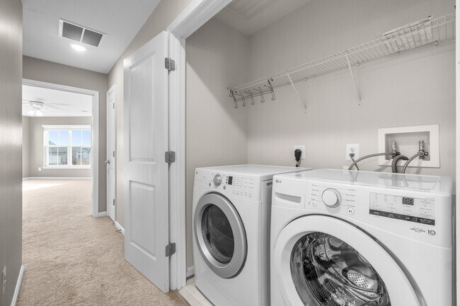 Building Photo - 23460 Twin Falls Ter