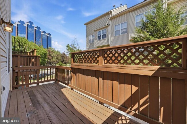 Building Photo - 9702 Athletic Way