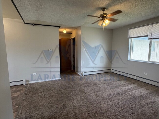 Building Photo - 415 S 26th St