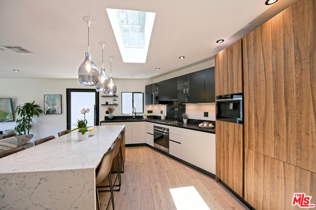 Building Photo - 2795 Woodshire Dr