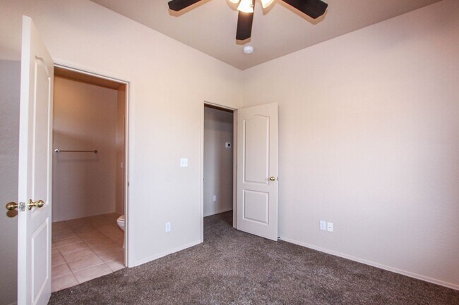 Building Photo - 4400 N Phillip Dr