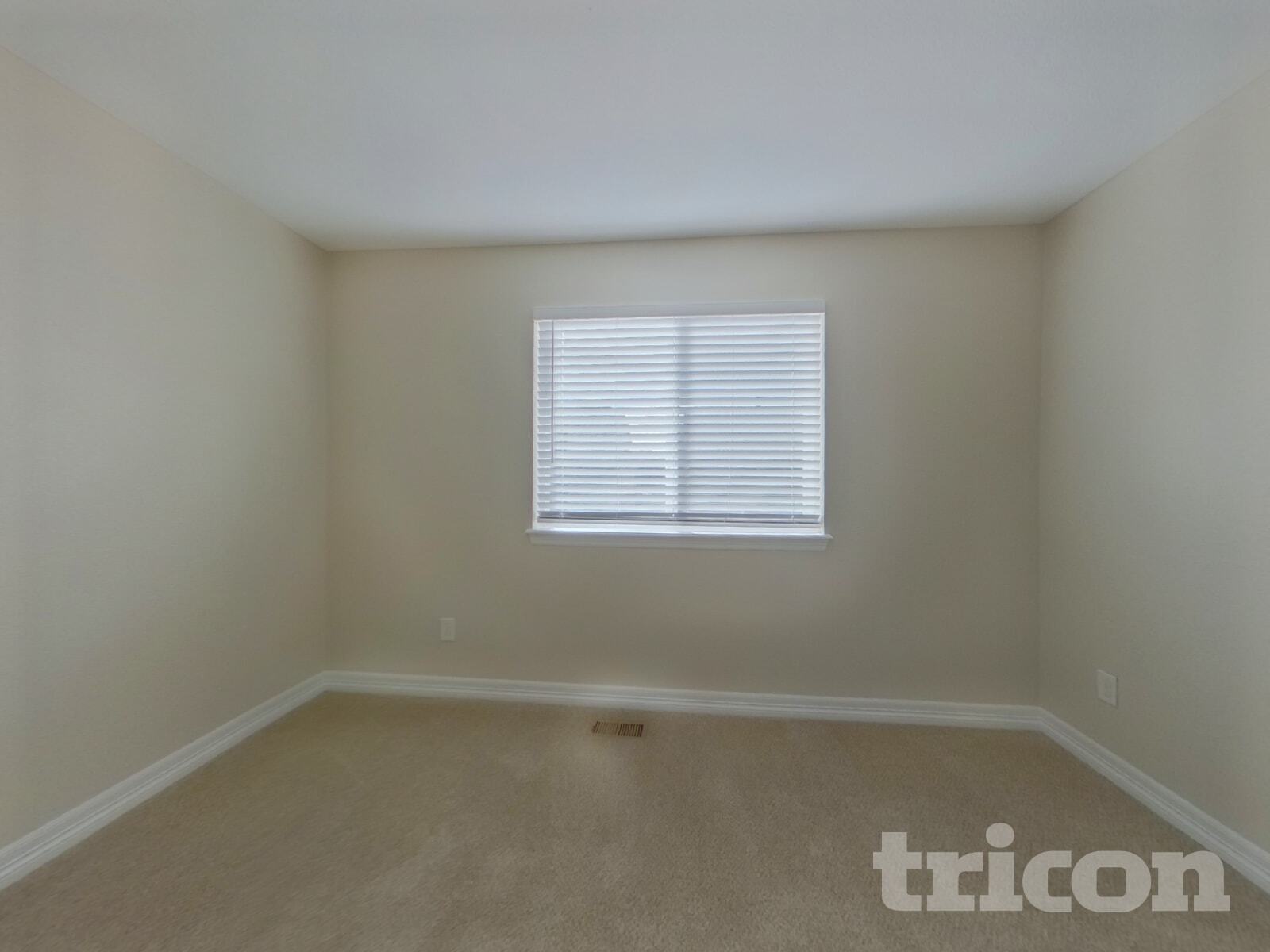 Building Photo - 12742 E 106th Ave