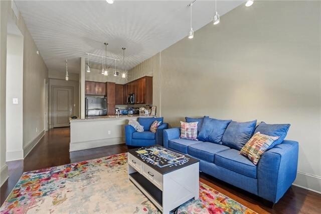 Building Photo - 1201 Canal St