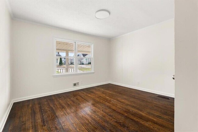 Building Photo - 1451 Belmont Ave