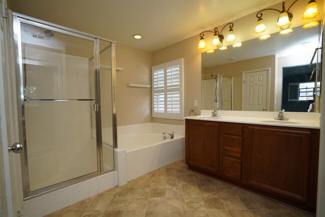 Building Photo - 29270 Hatari Way