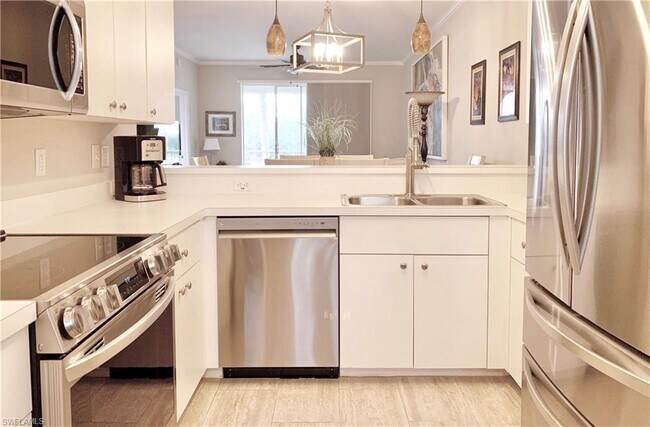 Building Photo - 7515 Stoneybrook Dr