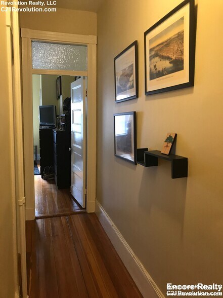 Building Photo - 24 Peterborough St