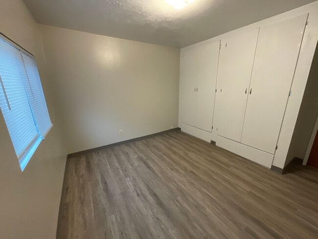 Building Photo - 1518 T Ave