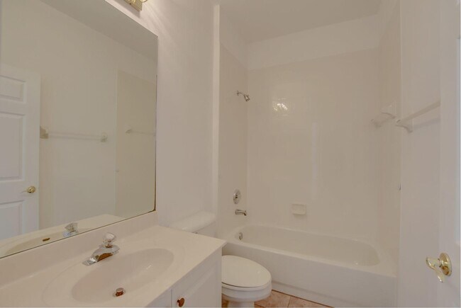 Building Photo - 7553 Greenville Cir