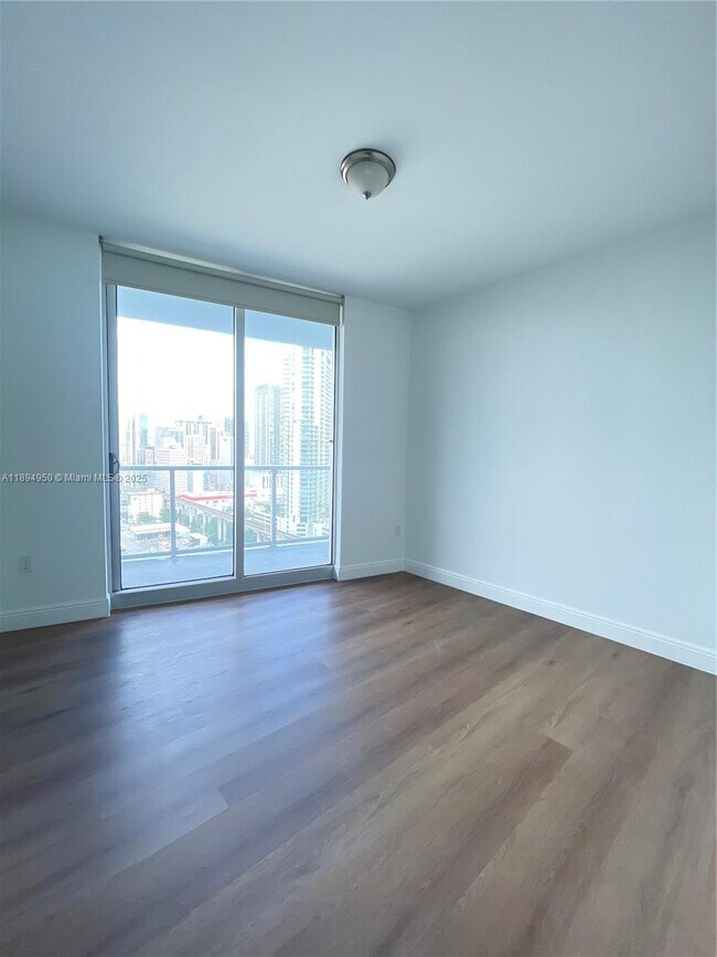 Building Photo - 185 SW 7th St