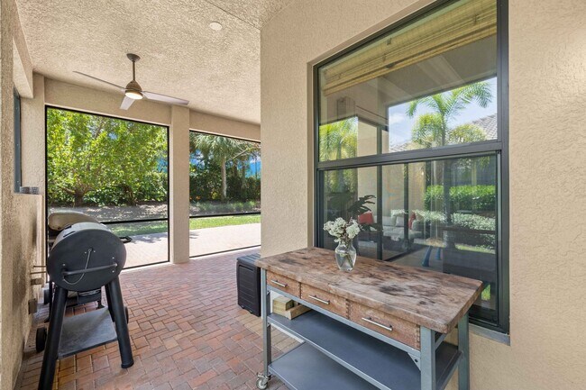 Building Photo - ** MARBELLA ISLES ** 4 BED / 3 BATH - SING...