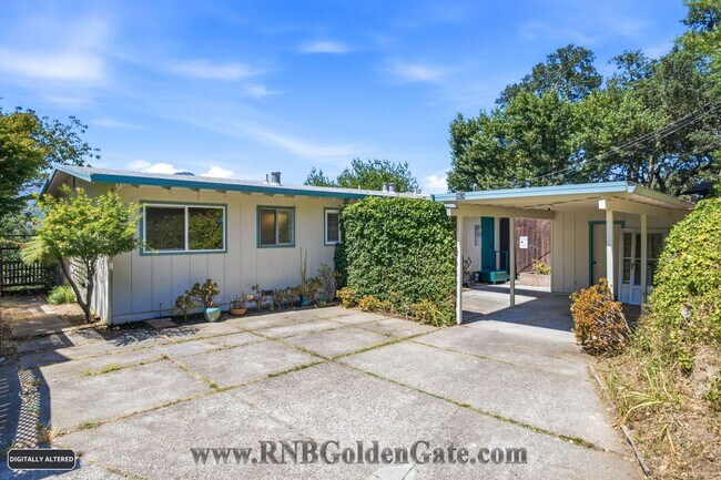 Building Photo - Newly Remodeled 3 Bedroom Home With Gorgeous Views For Rent!