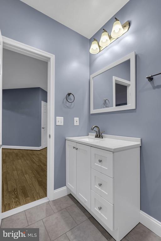 Building Photo - 40560 Aldie Springs Dr
