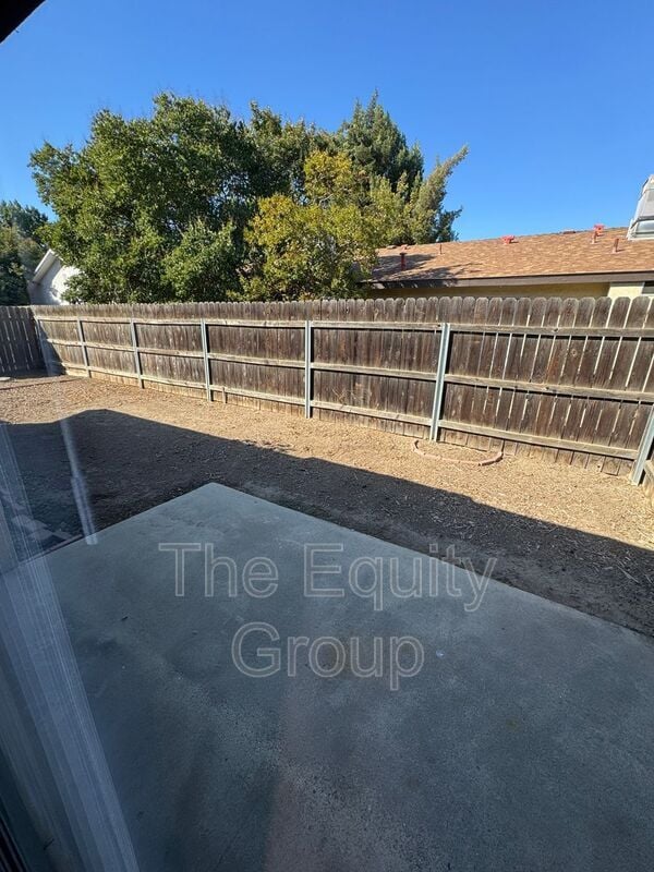 Building Photo - 2023 S Tracy Ct