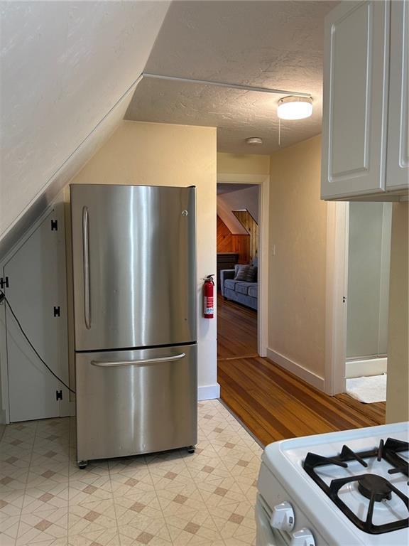 Building Photo - 42 Robinwood Rd