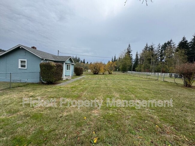 Building Photo - 17900 Noll Rd NE