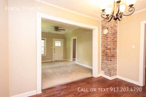 Building Photo - 5101 Hardy-