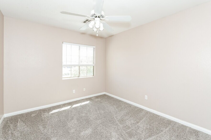 Building Photo - 296 Sweet Sugar Pine Dr