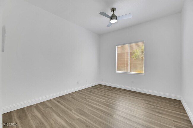 Building Photo - 495 1st Light St
