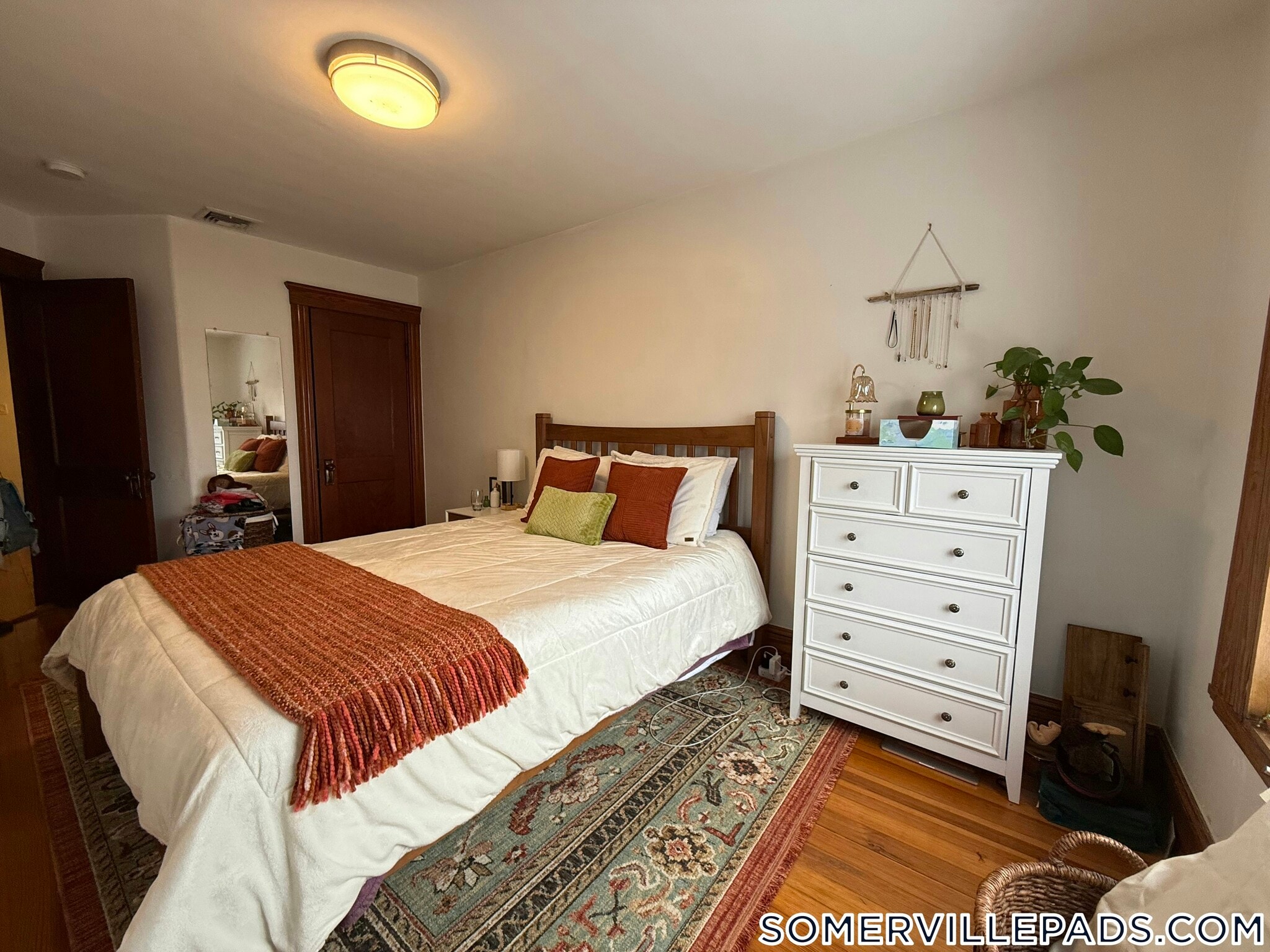 Building Photo - 449 Broadway