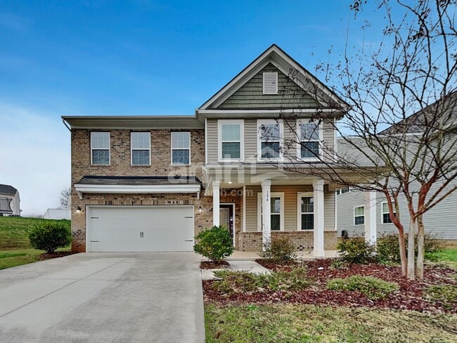 Building Photo - 154 Eden Ave