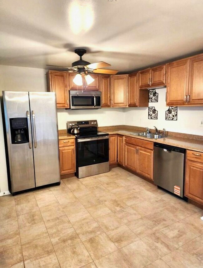 Building Photo - 12325 Boncrest Dr