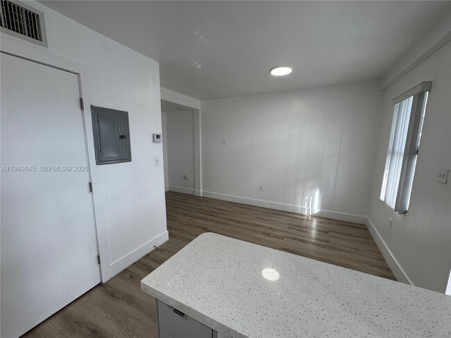 Building Photo - 1971 NW 2nd Ct