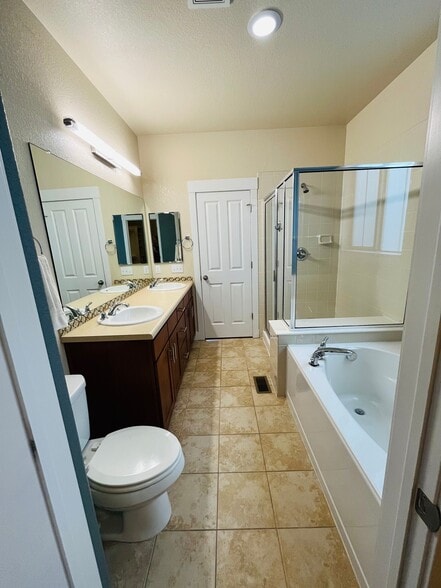 Building Photo - 7828 E 21st Ave