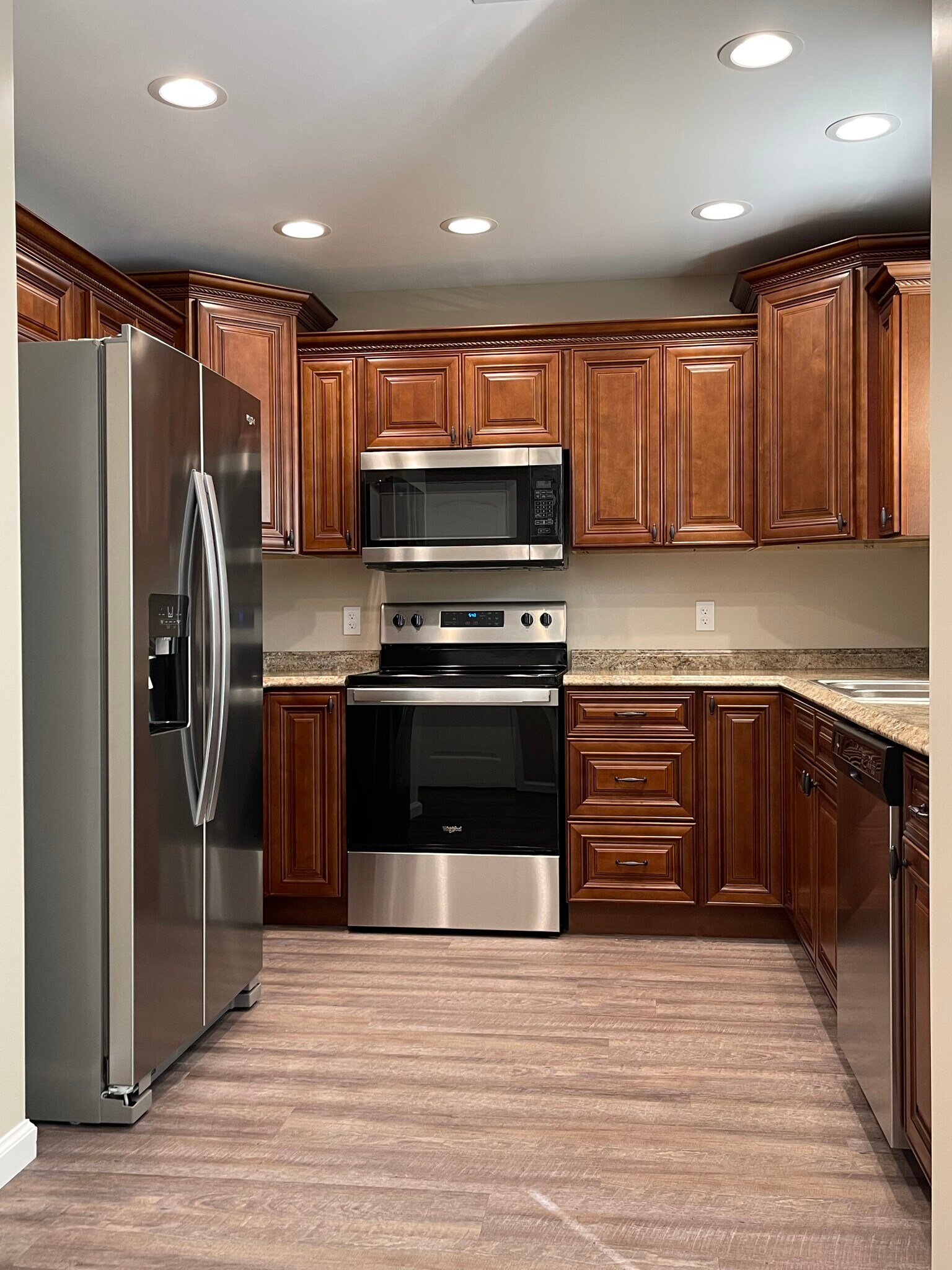 Building Photo - 713 Adkins St