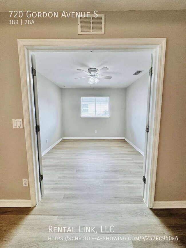 Building Photo - 720 Gordon Ave S