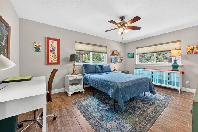 Building Photo - 4420 Porpoise Dr SE