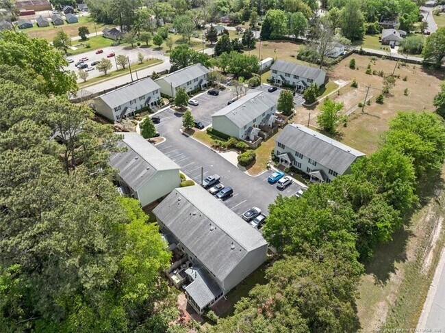 Building Photo - 421 Cityview Ln