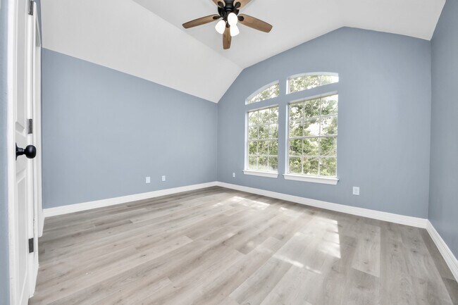 Building Photo - 16203 Broken Timber Cir