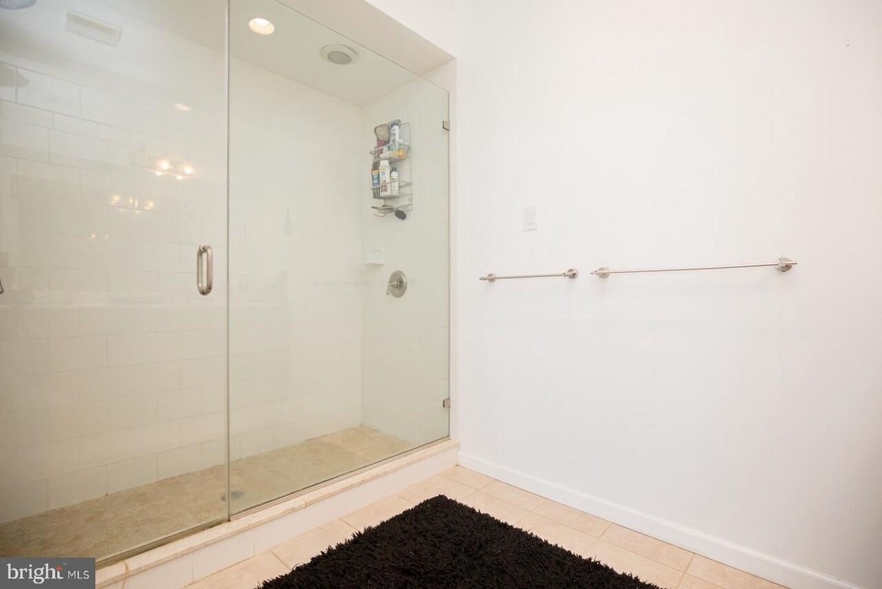 Building Photo - 4513 Silverwood St