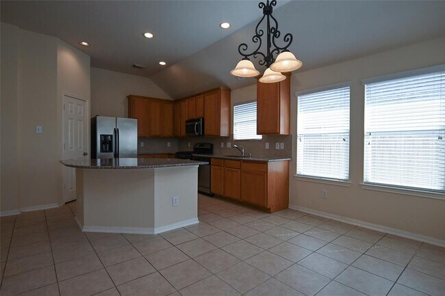 Building Photo - 19119 Canyon Ferry Ln