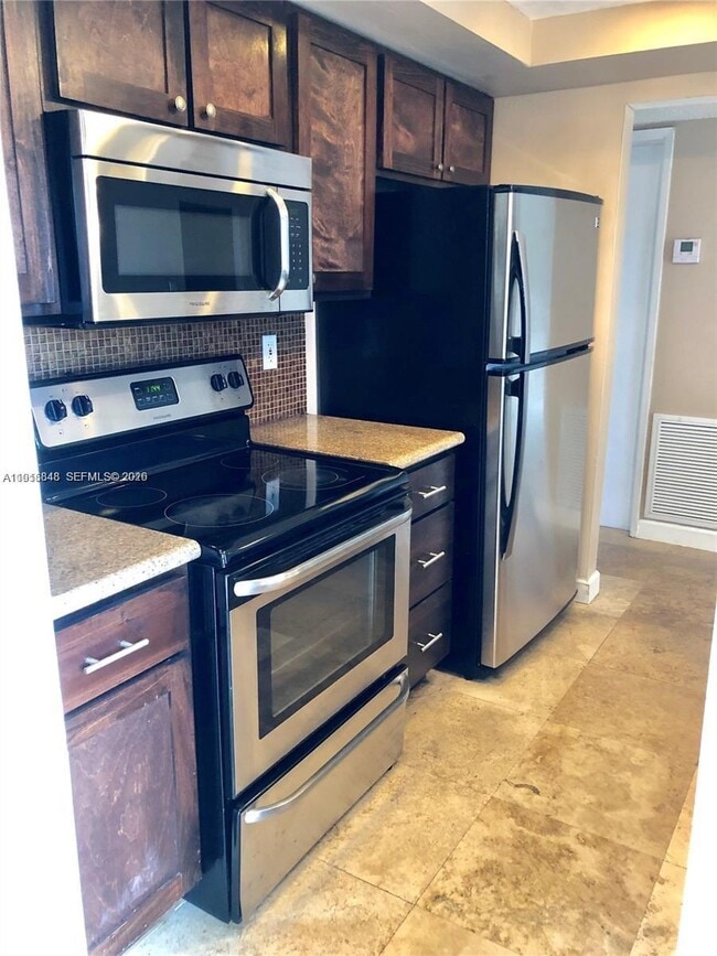 Building Photo - 914 NW 106th Ave Cir