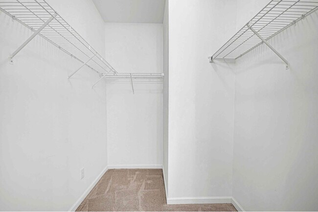 Building Photo - 112 Davenport Dr