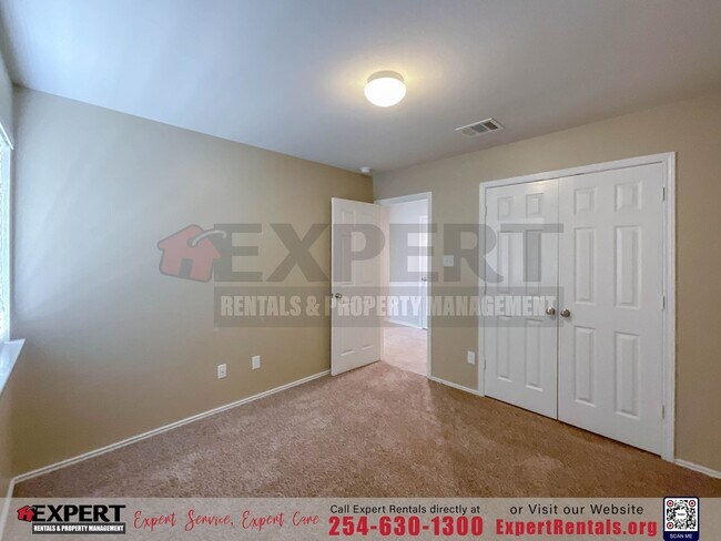 Building Photo - Enchanting 4-bedroom, 2-bathroom home nest...