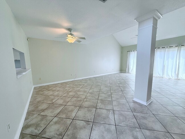 Building Photo - $2200 | 3-Bedroom 2.5-Bath Single-Family H...