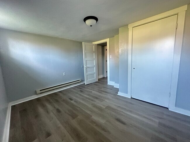 Building Photo - 279 4th N St