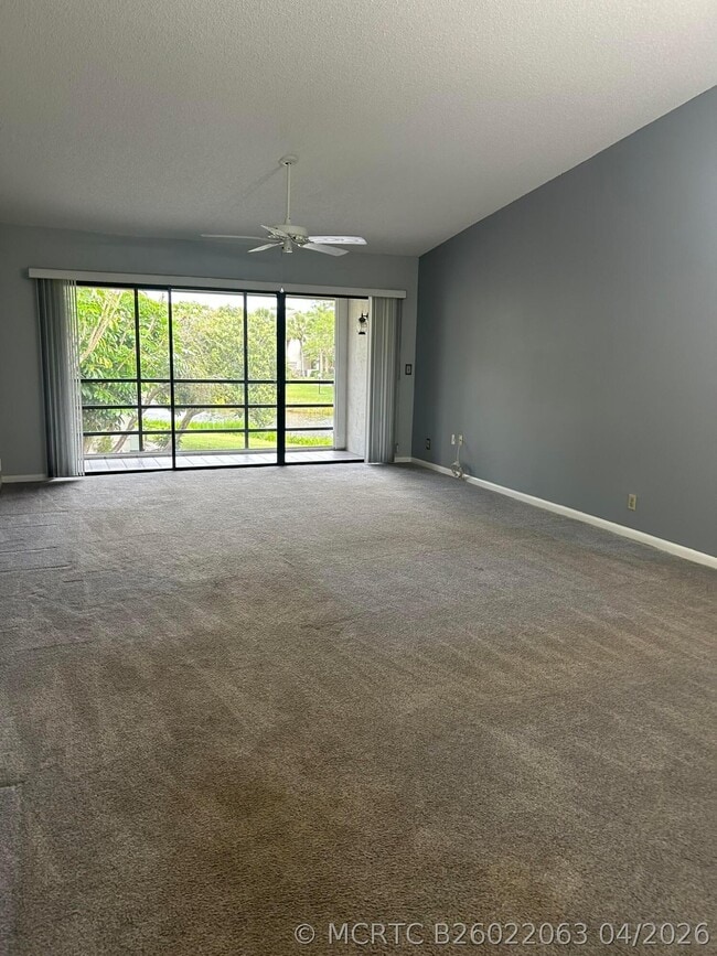 Building Photo - 3001 SE Aster Ln