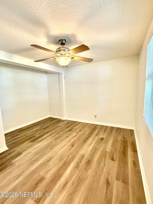 Building Photo - 8264 Devoe St