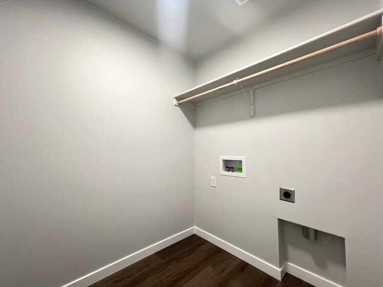 Building Photo - 3089 E Mossy Creek Dr