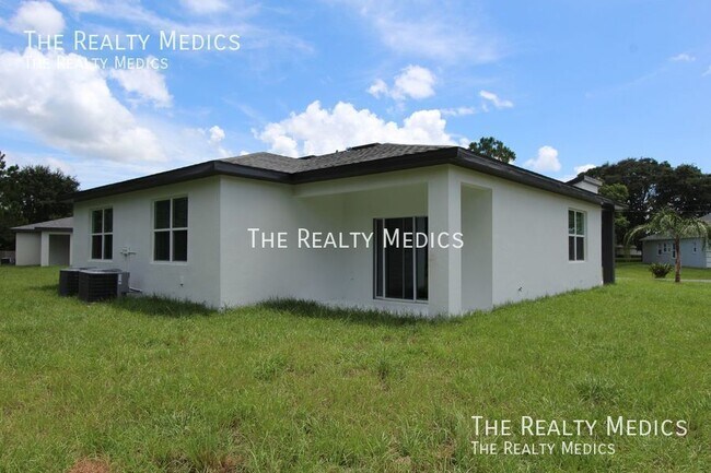 Building Photo - 56 Cordona Dr