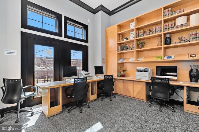 Building Photo - 11349 Aristotle Dr